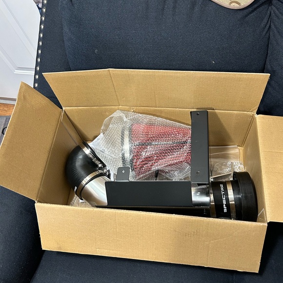 Spectre Performance Air Intake System - Picture 4 of 9